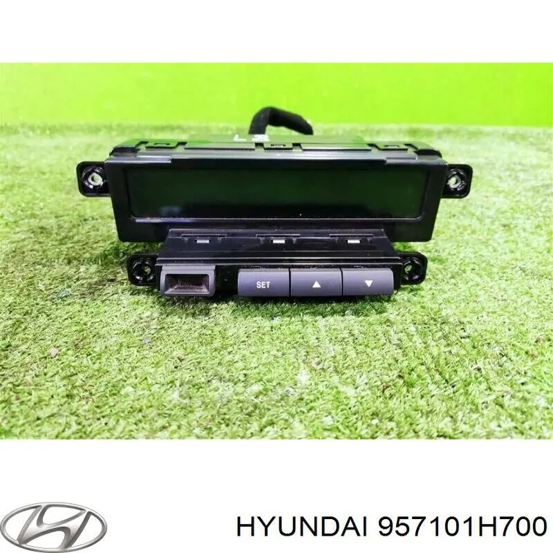 Дисплей бортового комп'ютера Hyundai/Kia 957101H700 ціна, від 11.34 USD