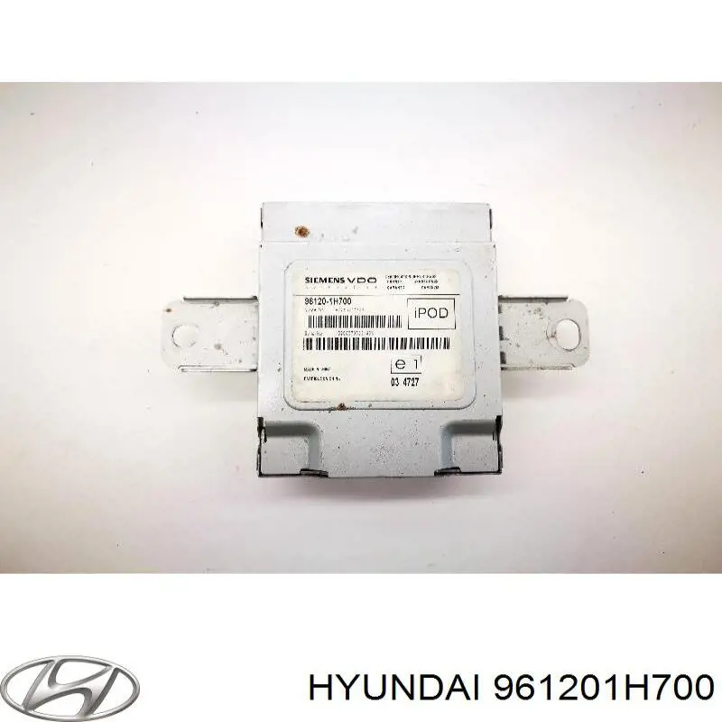 USB-розгалужувач Hyundai/Kia 961201H700 ціна, від 14.24 USD