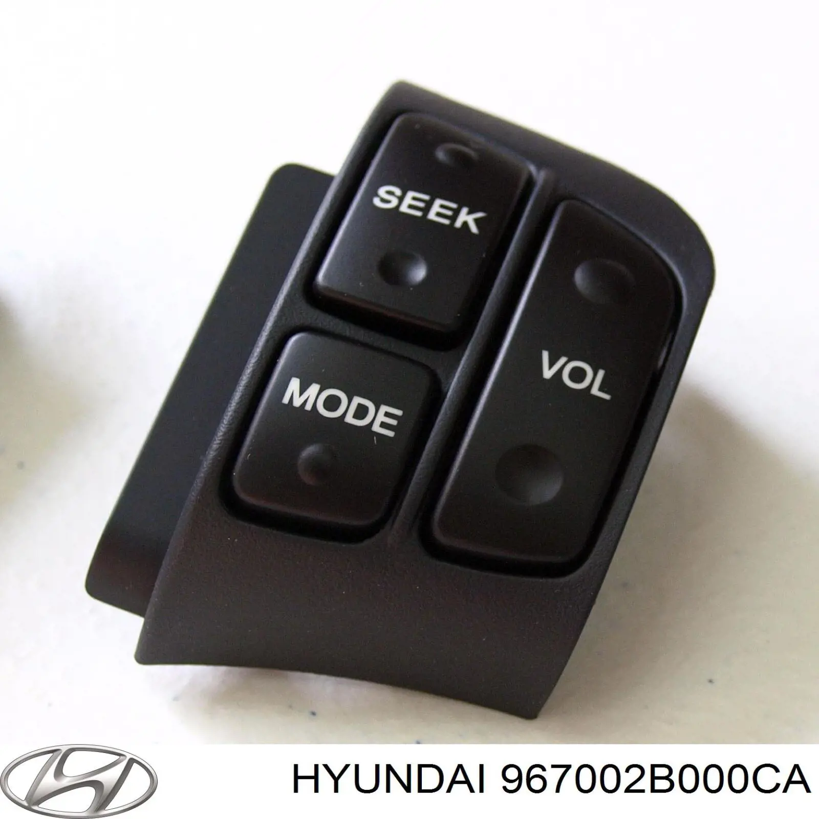 Купити 967002B000CA Hyundai/Kia Блок кнопкових перемикачів кермового колеса