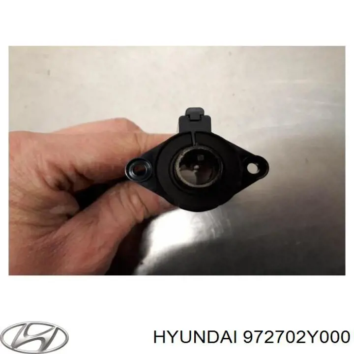 972702Y000 Hyundai/Kia 
