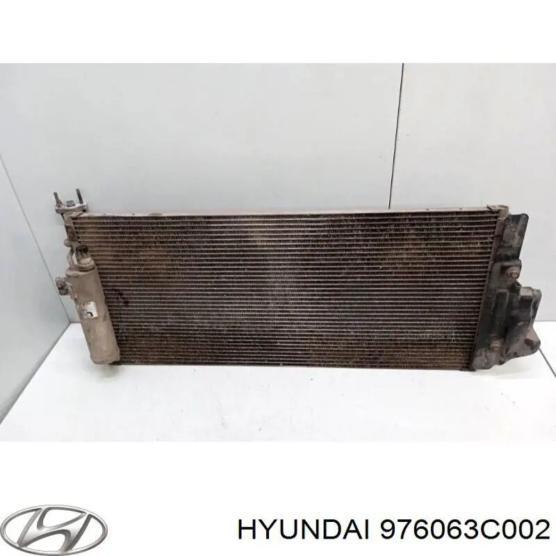 Конденсатор кондиціонера Hyundai/Kia 976063C002 ціна, від 104.10 USD