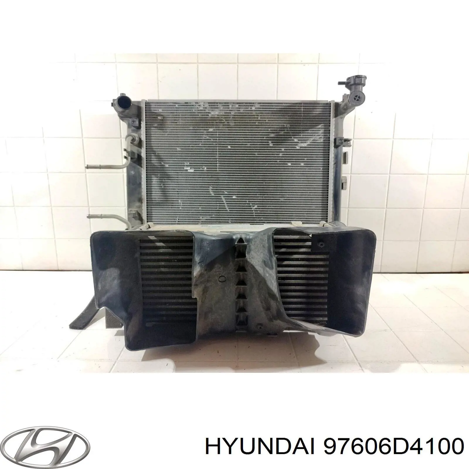 Конденсатор кондиціонера Hyundai/Kia 97606D4100 ціна, від 118.23 USD