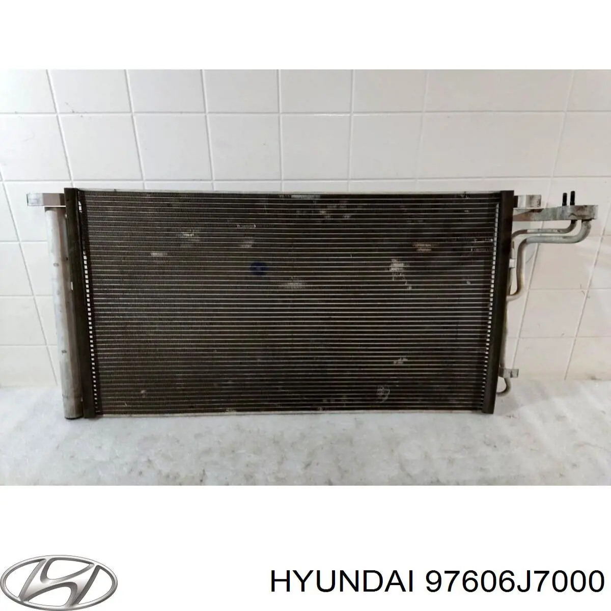 Конденсатор кондиціонера Hyundai/Kia 97606J7000 ціна, від 240.76 USD