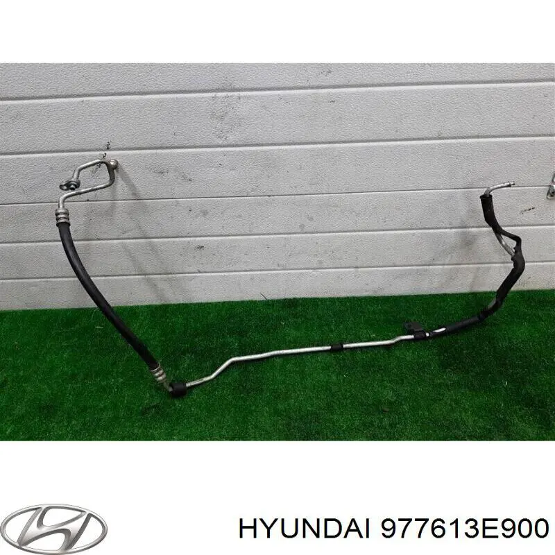 977613E900 Hyundai/Kia Шланг кондиціонера, від радіатора до випарника
