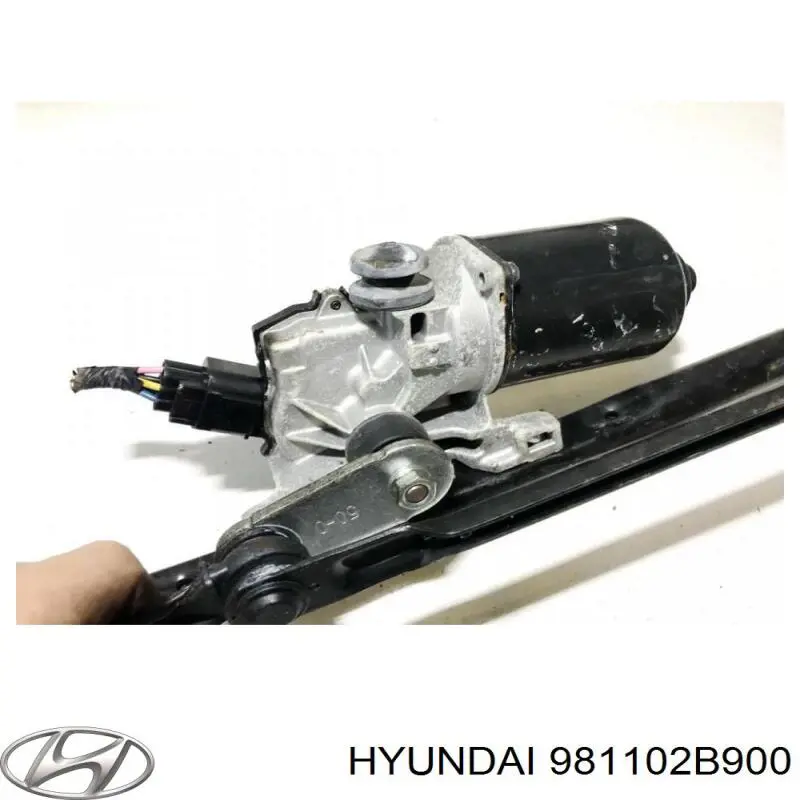 Мотор стеклоочищувача Hyundai/Kia 981102B900 ціна, від 19.00 USD