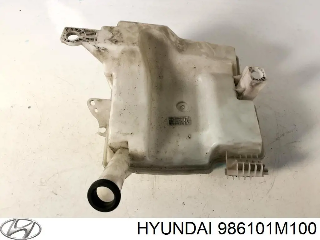 986101M100 Hyundai/Kia Бачок склоомивача
