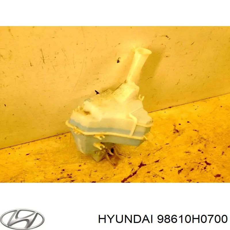98610H0700 Hyundai/Kia Бачок склоомивача