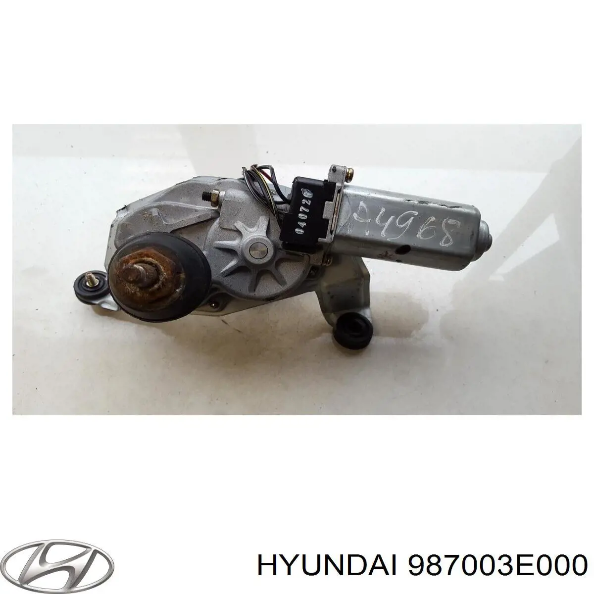 Моторчик заднього склоочисника 987003E000 Hyundai/Kia
