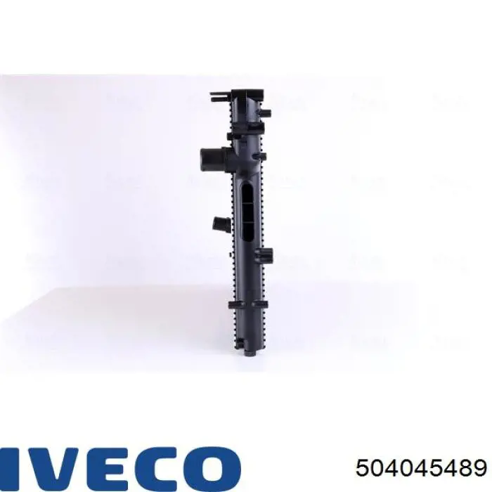 504045489 Iveco Радіатор охолодження двигуна