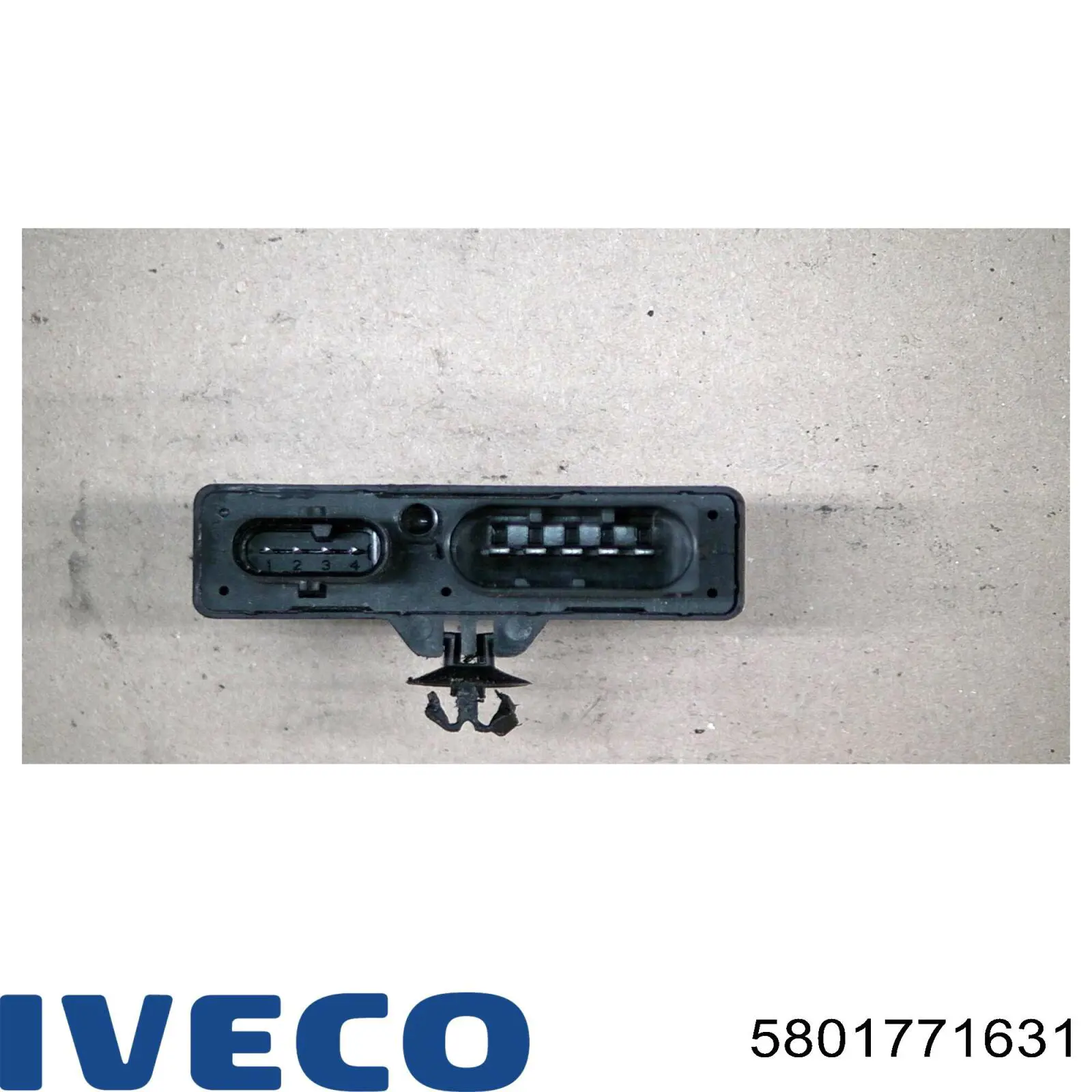 Купити 5801771631 Iveco Стійка амортизатора задня