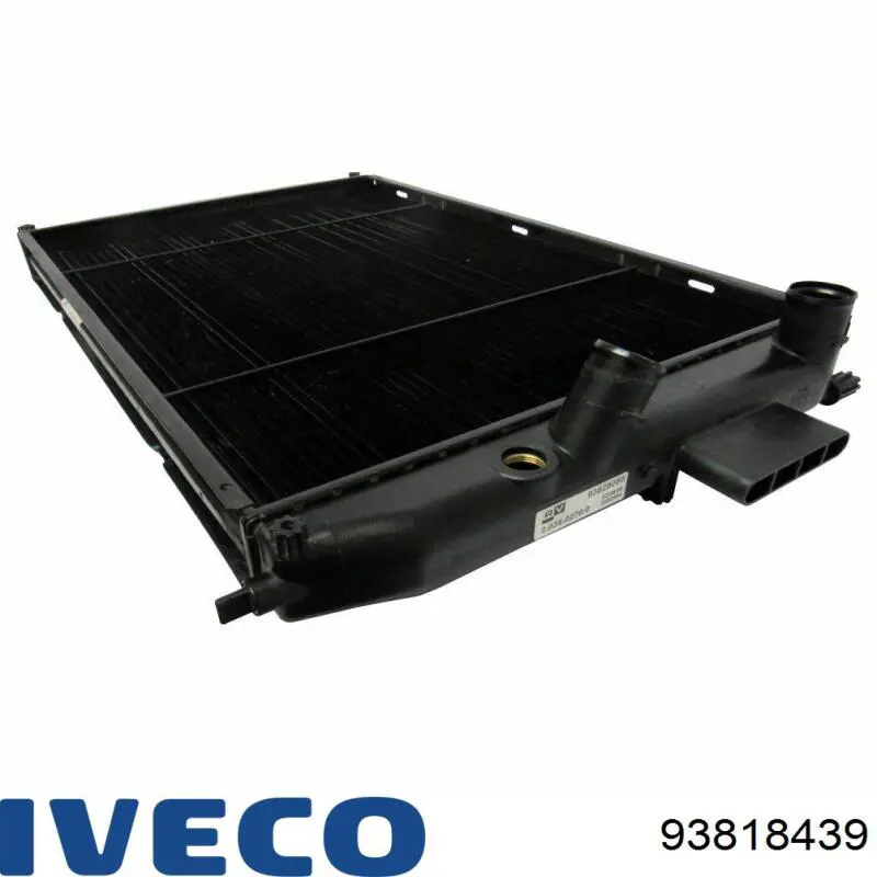 93818439 Iveco Радіатор охолодження двигуна