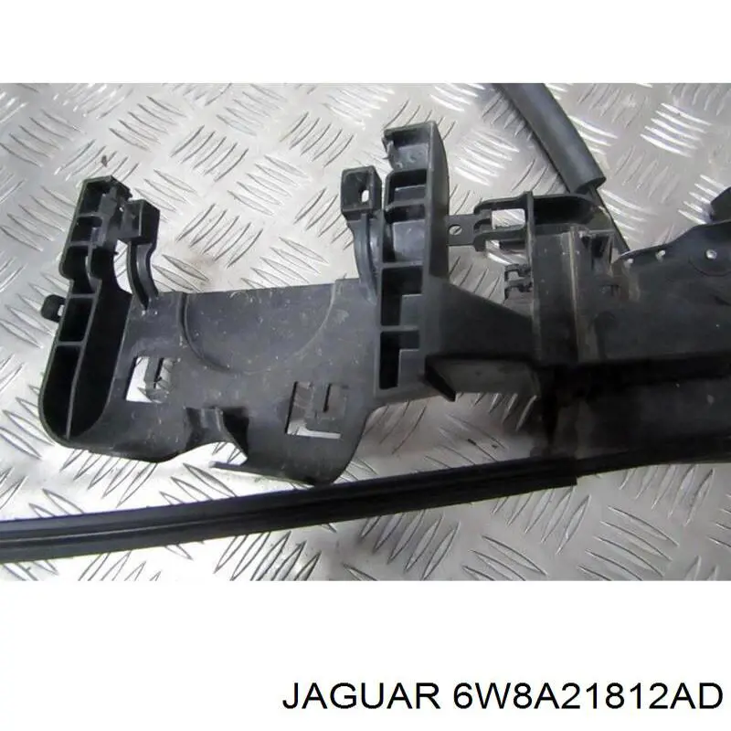 Замок передньої двері, правої 6W8A21812AD Jaguar