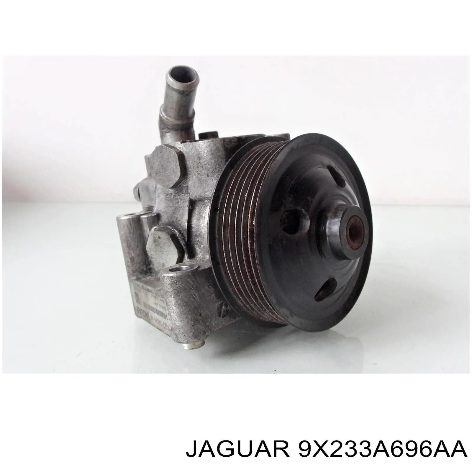 Насос ГПК Jaguar 9X233A696AA ціна, від 151.99 USD