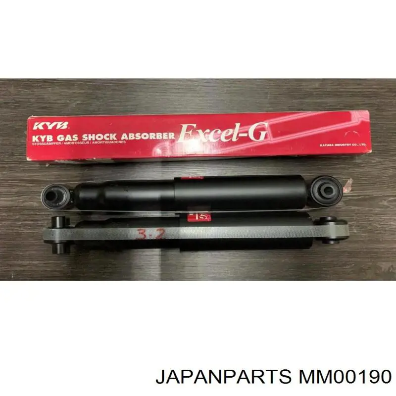 Задній амортизатор Japan Parts MM00190