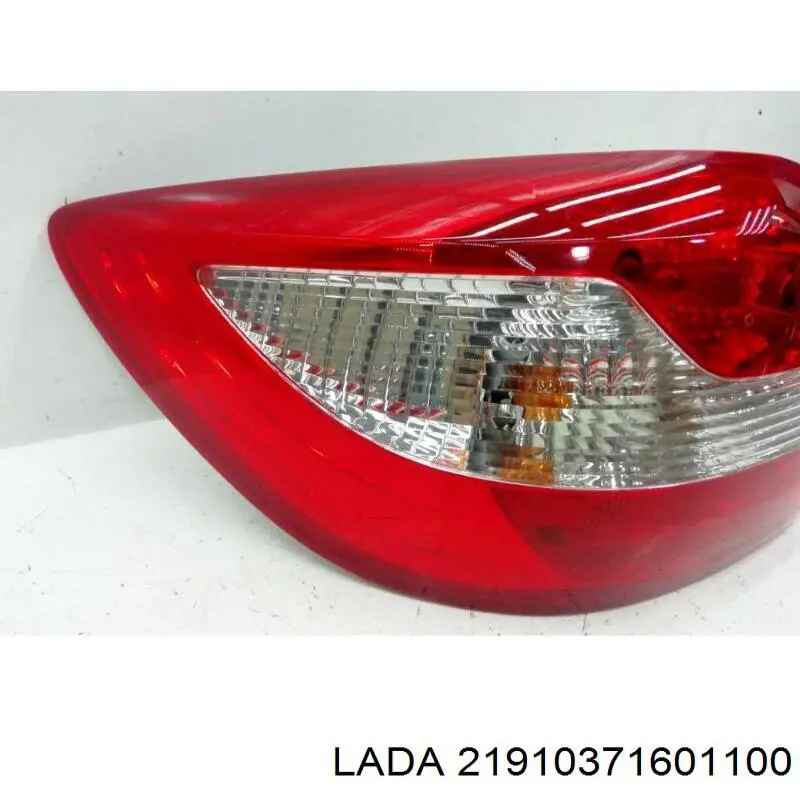 21910371601100 Lada Задня ліва фара