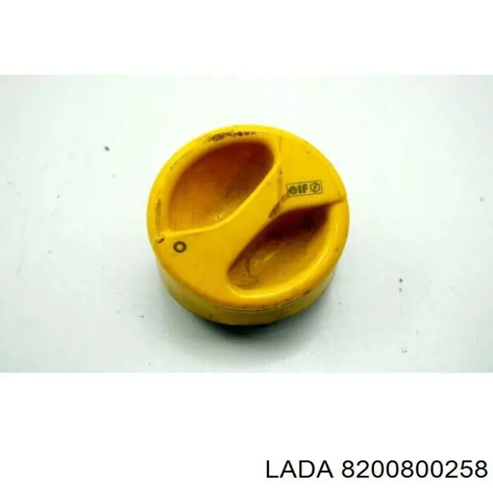 8200800258 Lada Кришка маслозаливной горловини