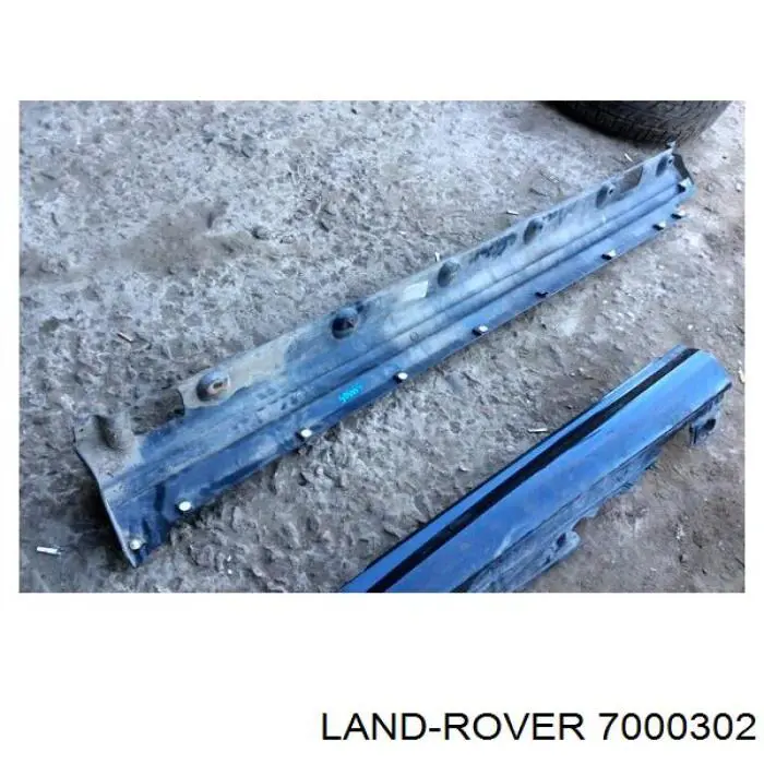 7000302 Land Rover 