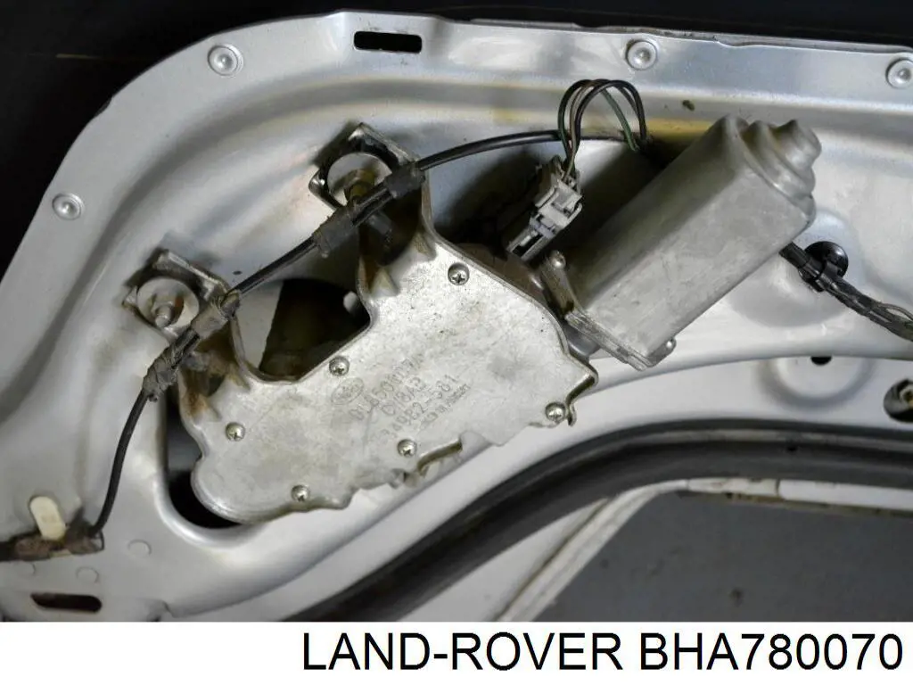 Купити LR045549 Land Rover Задня ляда