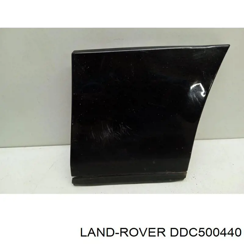 Молдинг переднього правого крила DDC500440 Land Rover