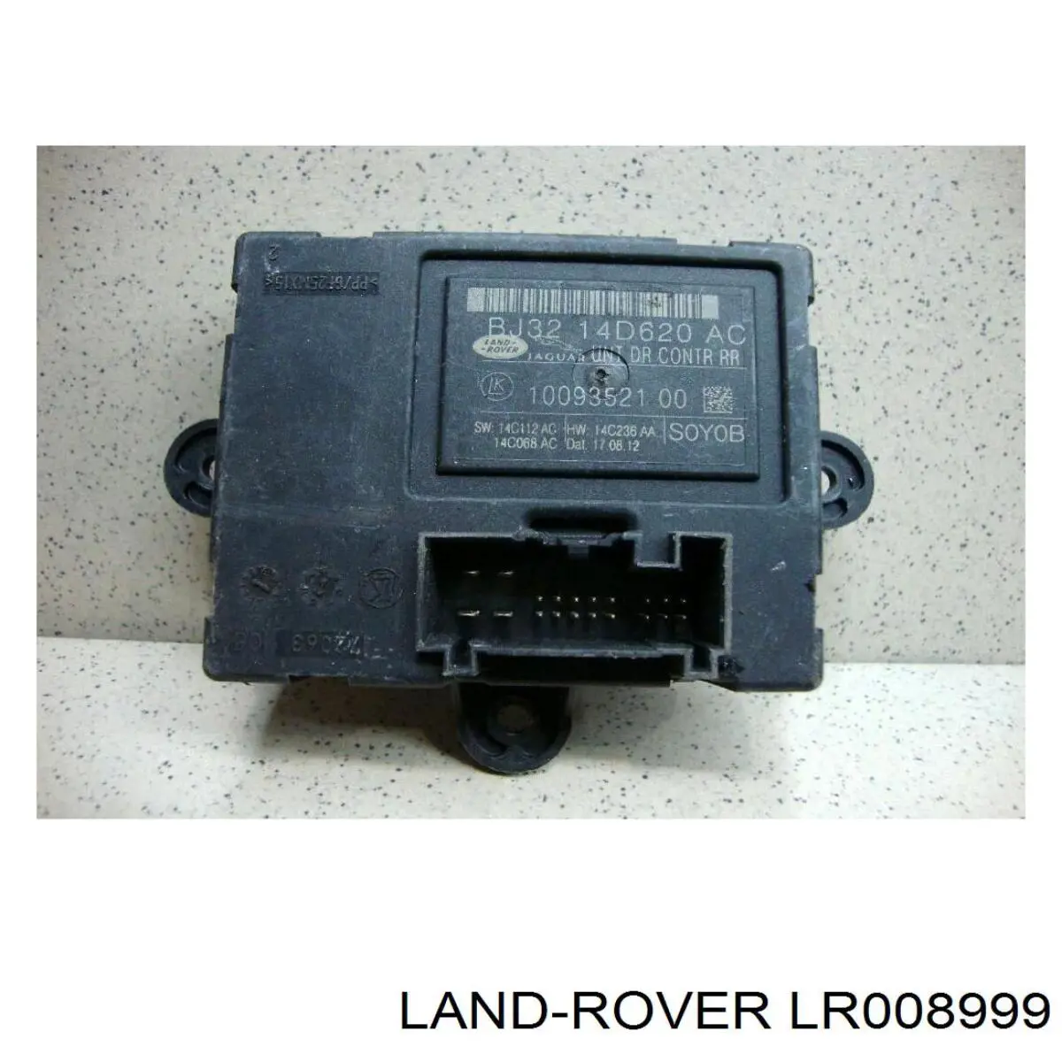 Купити LR008999 Land Rover 