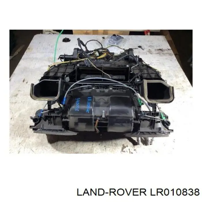 LR010838 Land Rover 
