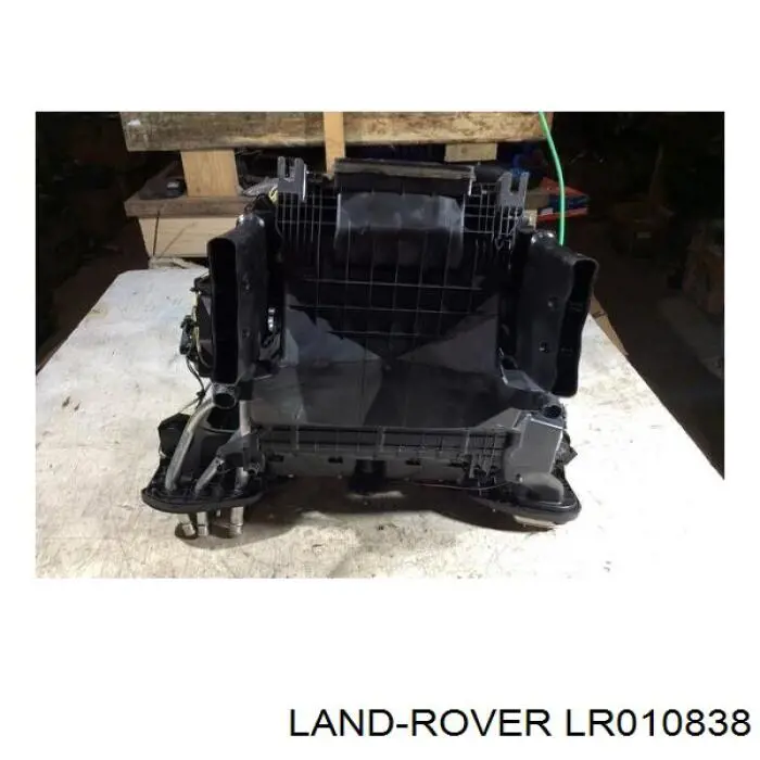 Купити LR010838 Land Rover 