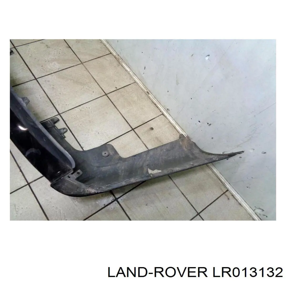 Колектор випускний, правий Land Rover LR052064 ціна, від 31.67 USD
