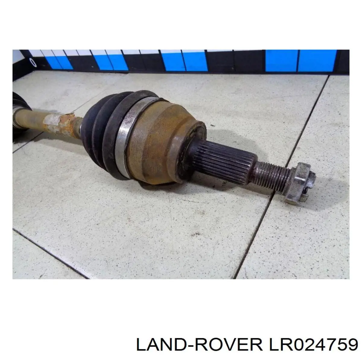 Привід передній лівий Land Rover LR024759 ціна, від 310.73 USD