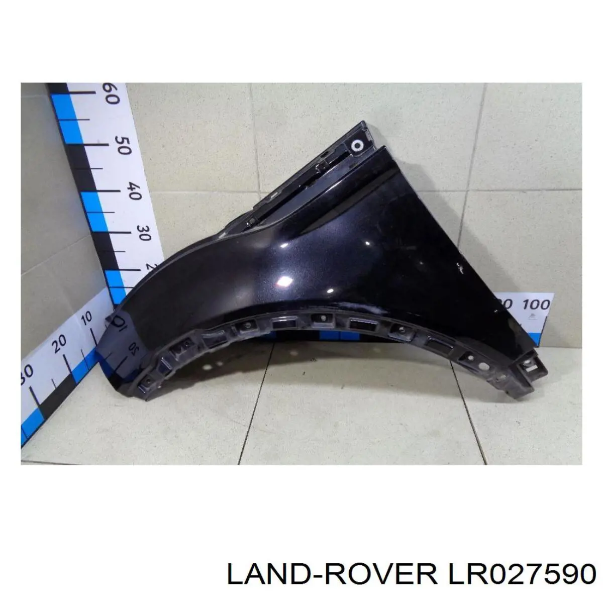 LR027590 Land Rover Переднє ліве крило