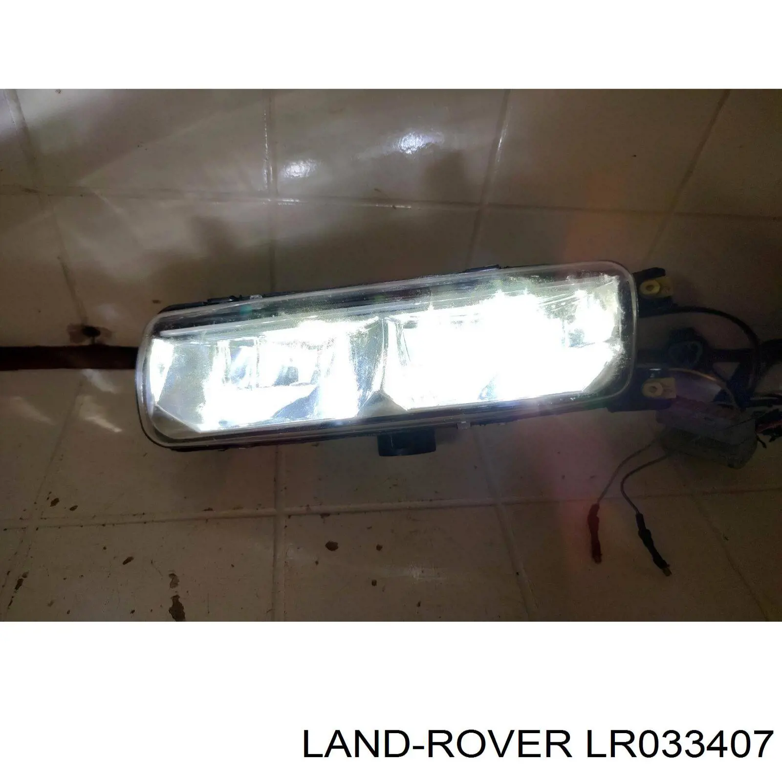 Фара протитуманна, ліва LR033407 Land Rover