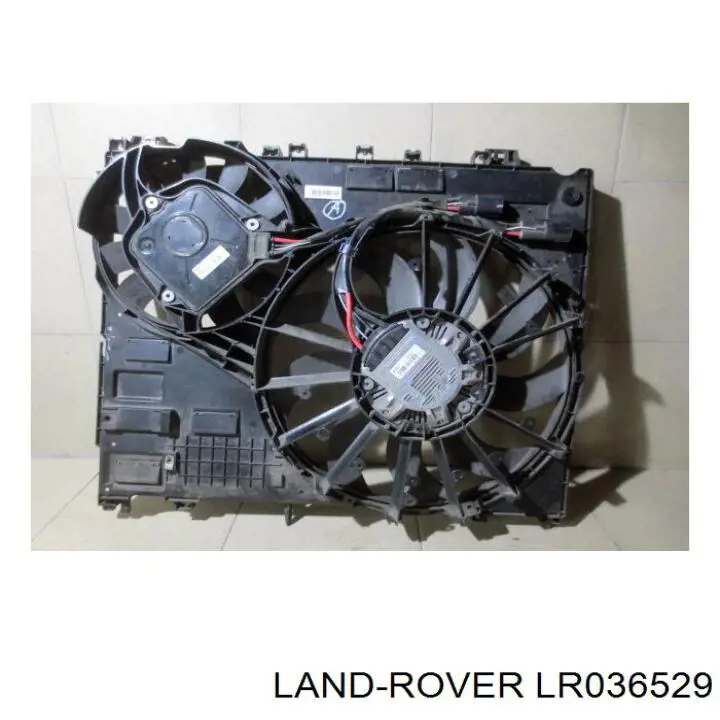 Дифузор радіатора охолодження, в зборі з двигуном і крильчаткою Land Rover Range Rover SPORT 2 (L494) (Land Rover Рейндж ровер)