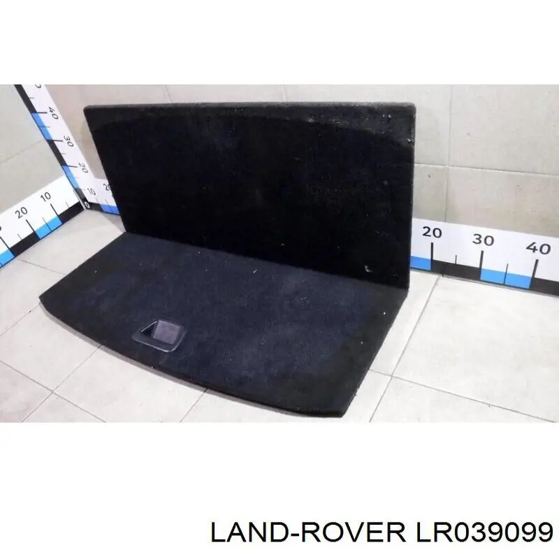 Облицювання багажного відсіку нижнє Land Rover LR039099 ціна, від 78.70 USD