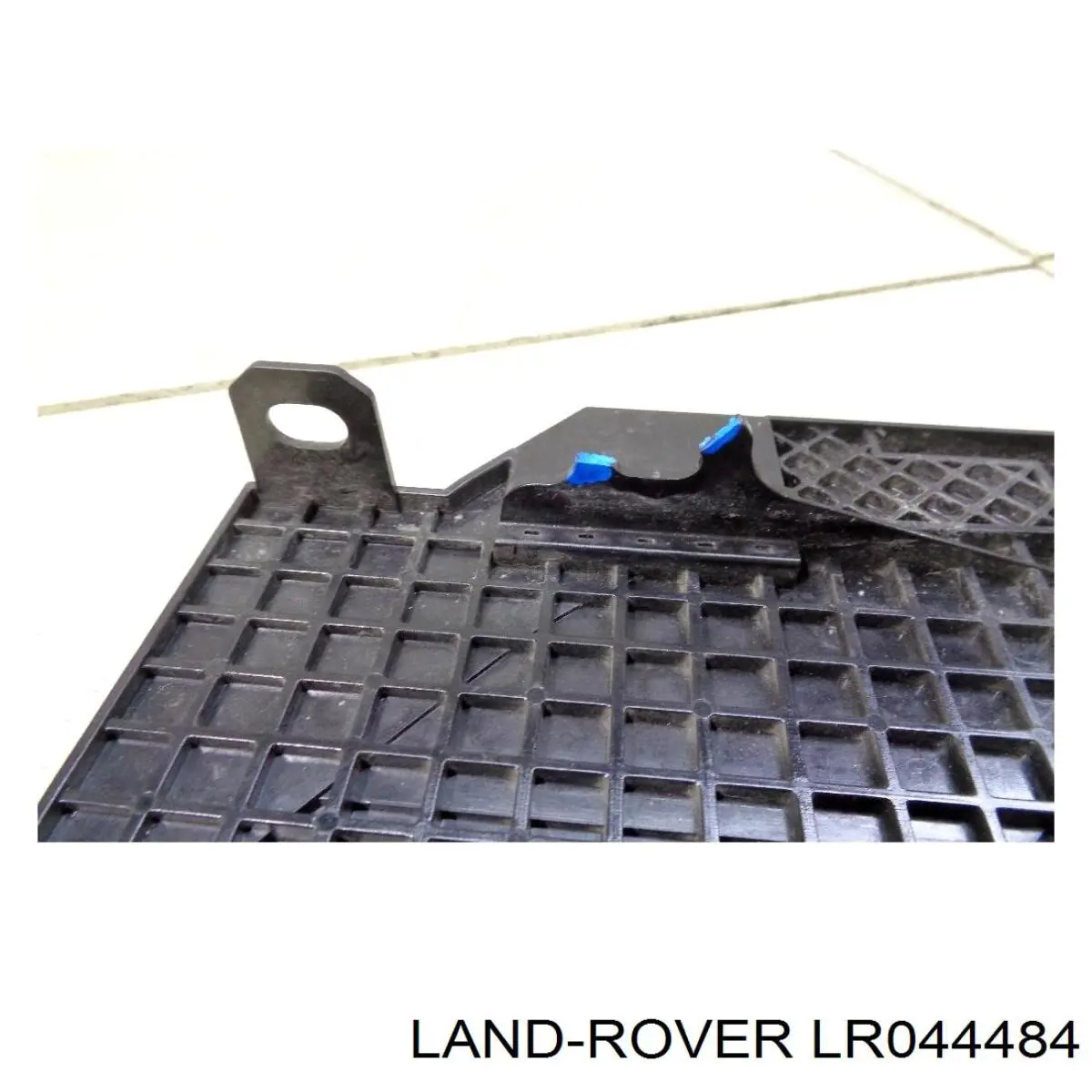 Кронштейн-адаптер кріплення фари передньої, лівої Land Rover LR044484 ціна, від 68.69 USD