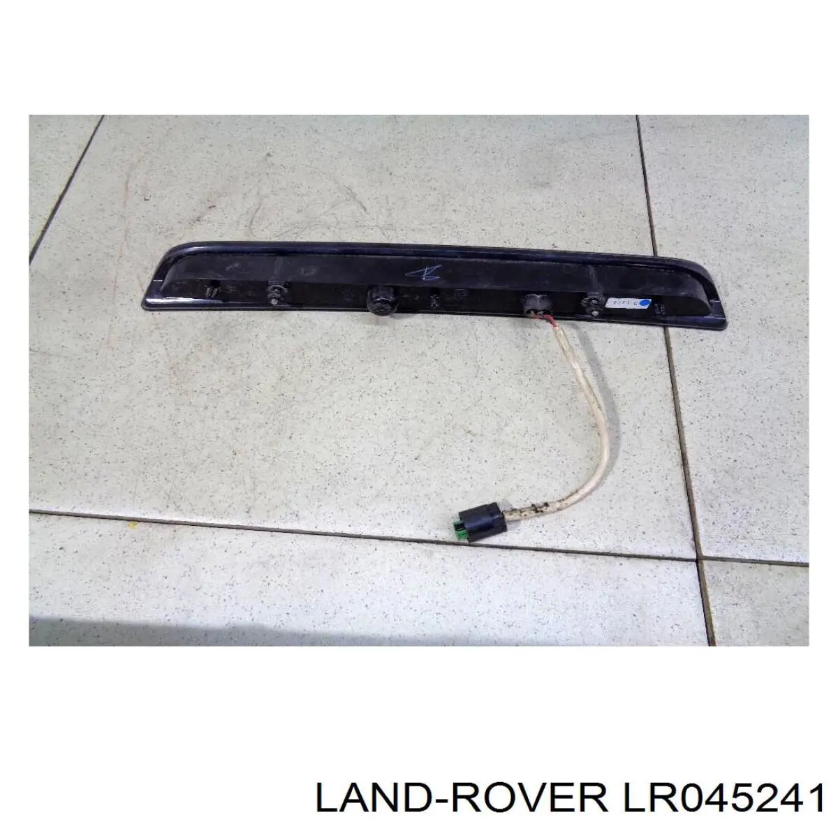 LR045241 Land Rover Стоп-сигнал заднього скла