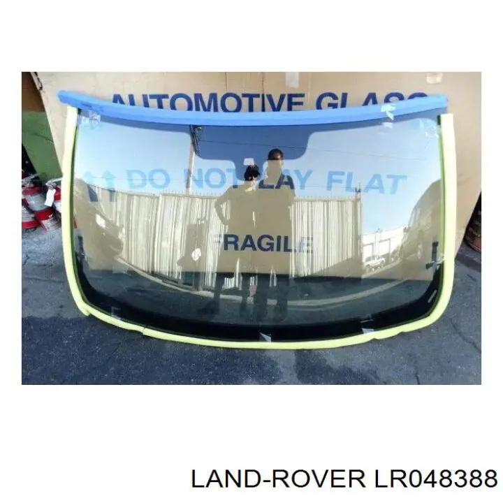 Скло лобове LR048388 Land Rover