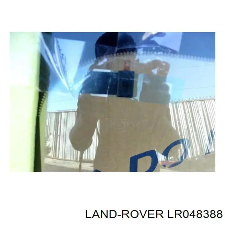 Лобове скло LR048388 Land Rover