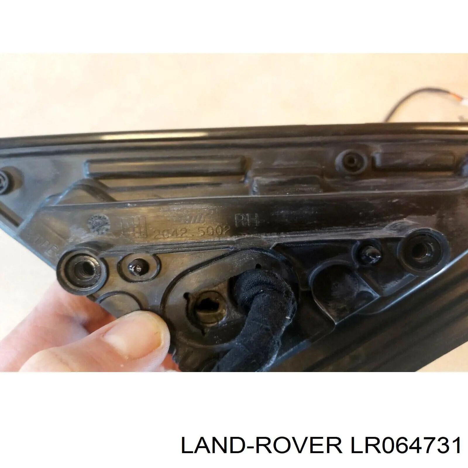 Праве бічне дзеркало Land Rover LR064731 ціна, від 336.92 USD
