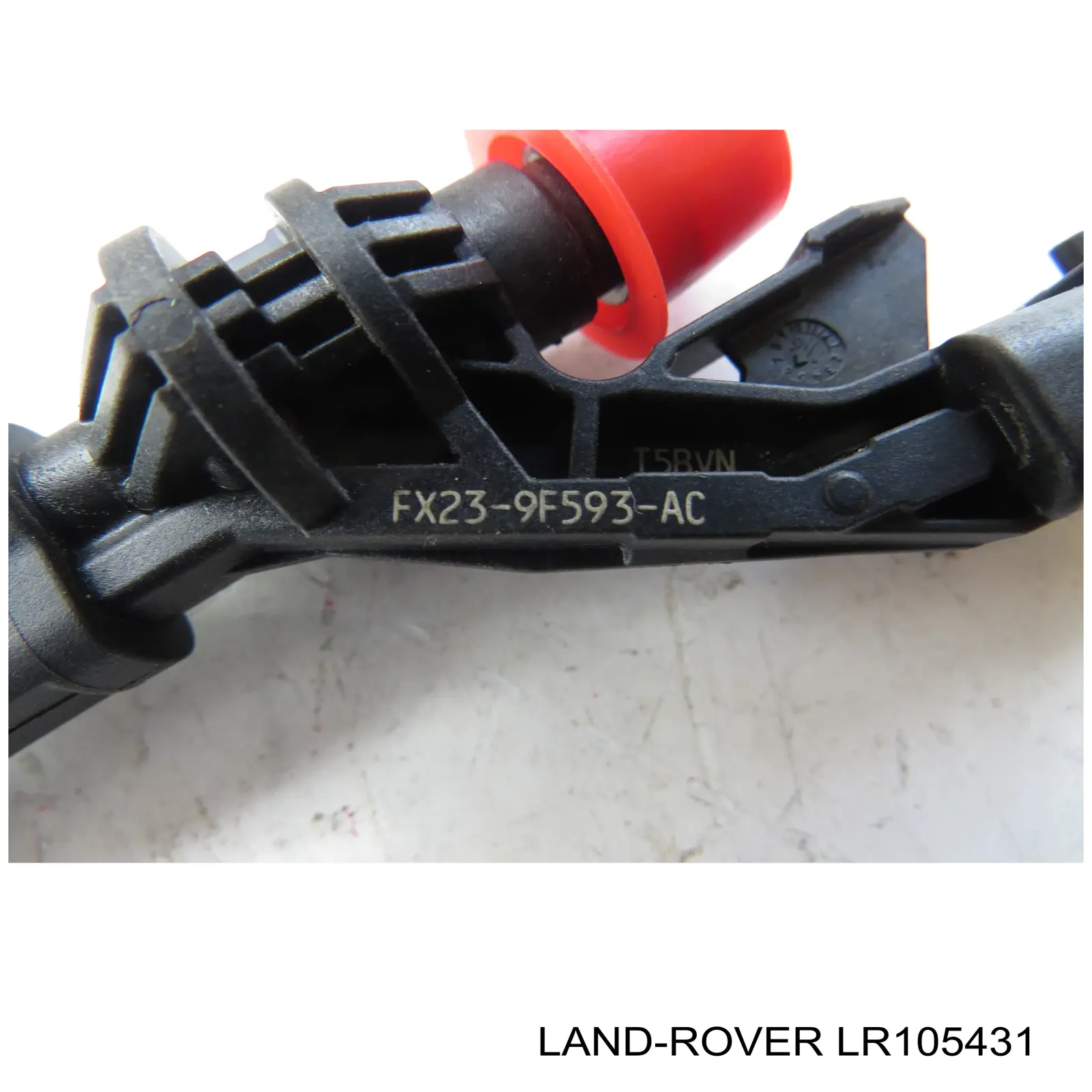 Купити LR105431 Land Rover Форсунка дизельна в зборі, розпилювач + тримач