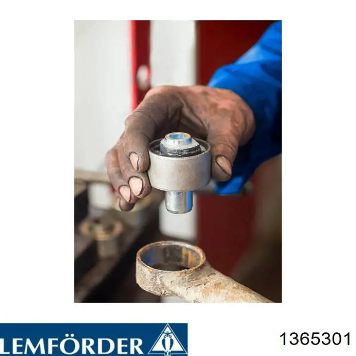 Купити 1365301 Lemforder Сайлентблок заднього поздовжнього важеля, передній