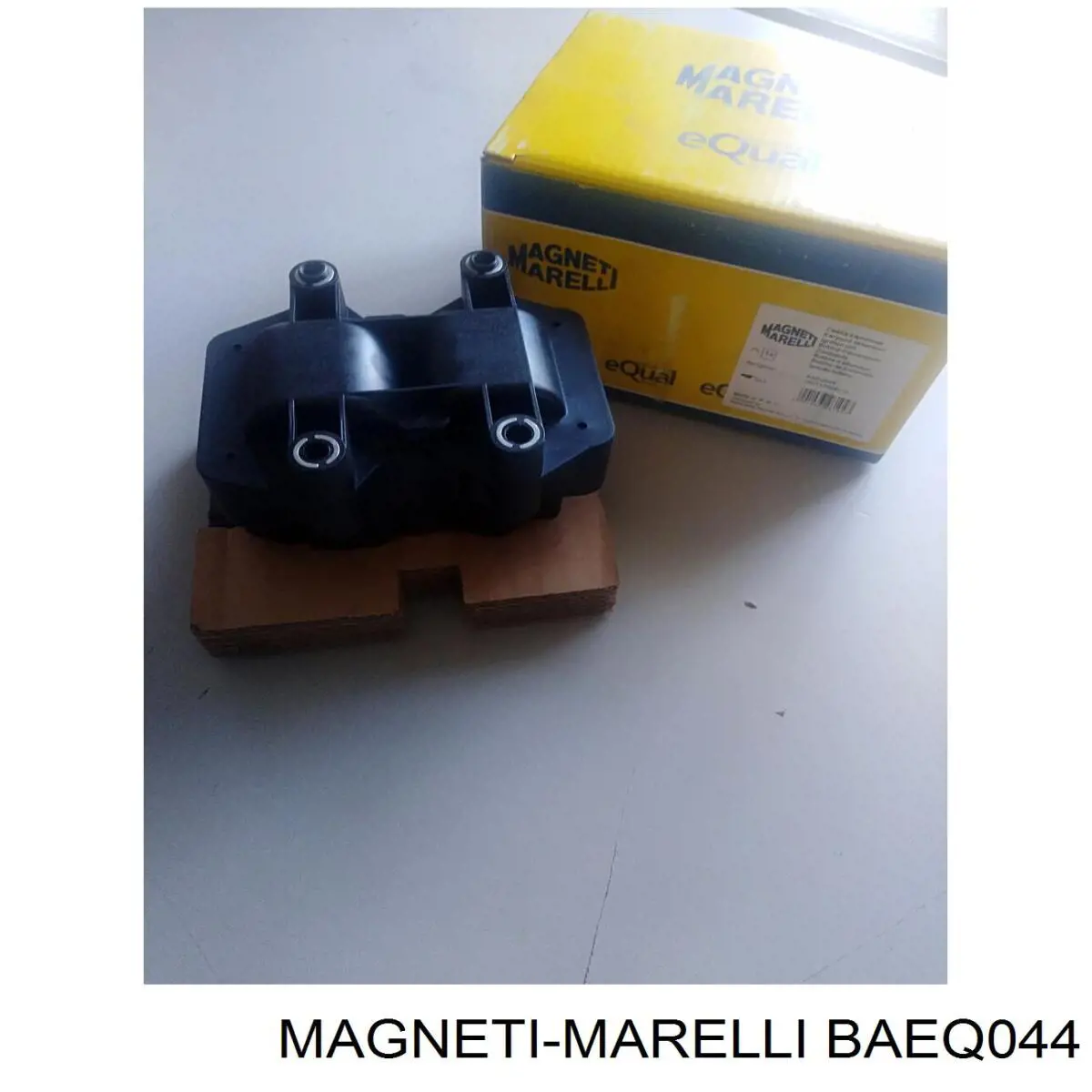 BAEQ044 Magneti Marelli котушка запалювання