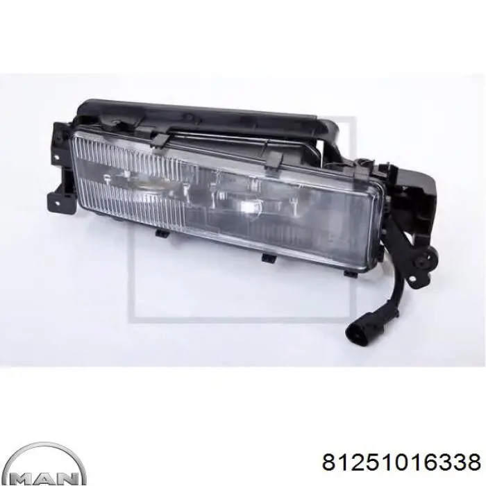 Купити 81251016338 MAN Протитуманка права