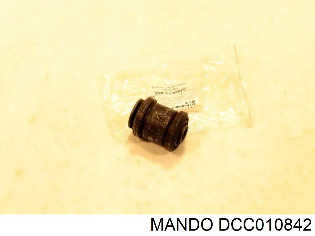 Сайлентблок переднього нижнього важеля DCC010842 Mando