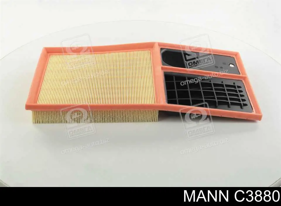 Елемент повітряного фільтра Mann-Filter C3880 ціна, від 13.93 USD