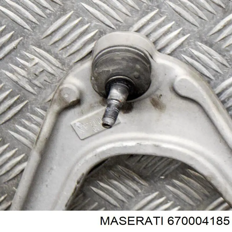 Важіль передньої підвіски верхній, лівий Maserati 670004185 ціна, від 133.17 USD