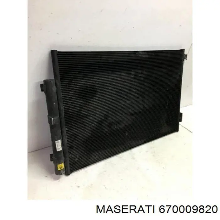 Конденсатор кондиціонера Maserati 670009820 ціна, від 316.37 USD