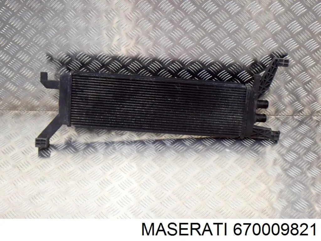 670009821 Maserati Радіатор охолодження двигуна, додатковий