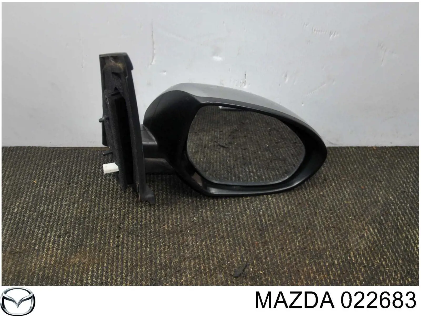 Дзеркало ліве Mazda BBP36918ZE