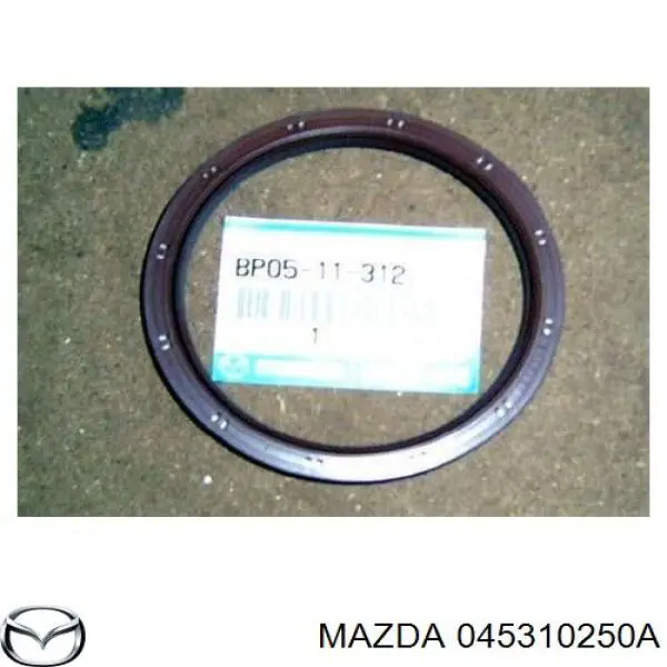 045310250A Mazda Кришка маслозаливной горловини
