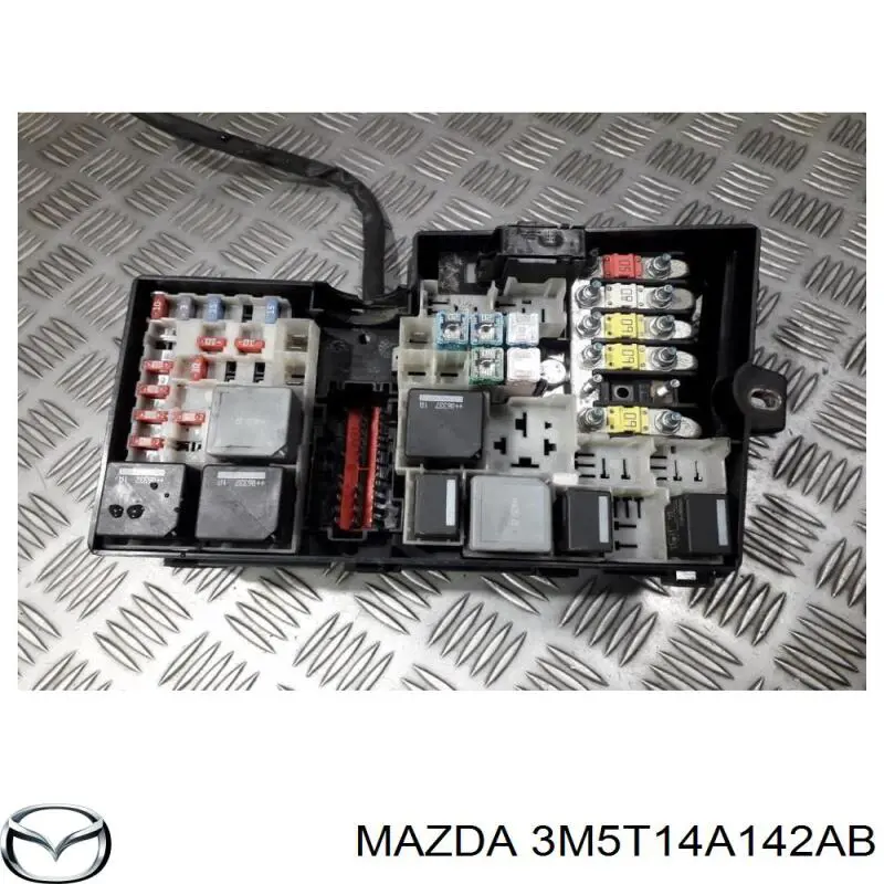 Корпус блока запобіжників HMP3M5T14A142AB Hmpx