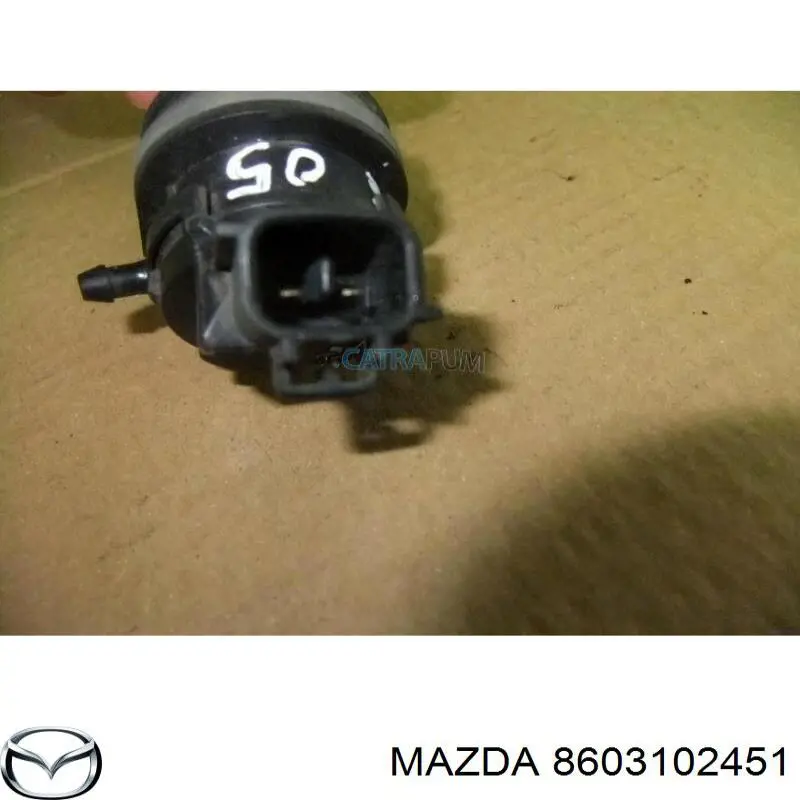 Моторчик омивача переднього скла Mazda 8603102451 ціна, від 5.08 USD